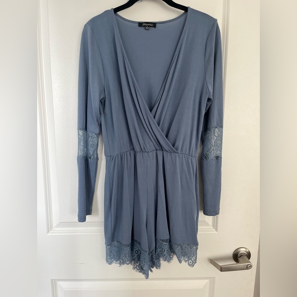 Long Sleeve Lace Romper - Picture 4 of 6